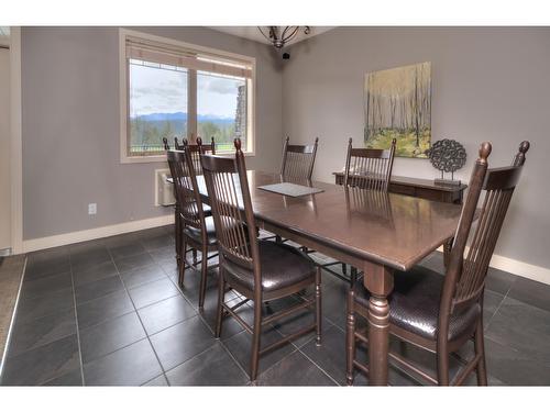 611A - 600 Bighorn Boulevard, Radium Hot Springs, BC - Indoor Photo Showing Dining Room