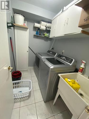 3 Sandyshores Drive N, Brampton, ON - Indoor Photo Showing Laundry Room