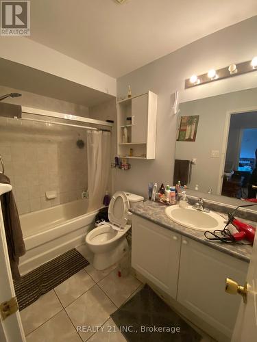 3 Sandyshores Drive N, Brampton, ON - Indoor Photo Showing Bathroom