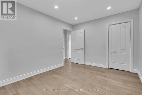 8 Dundonald Road, Cambridge, ON - Indoor Photo Showing Other Room