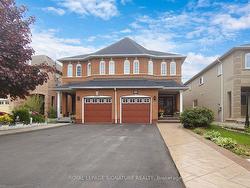 5659 Volpe Ave  Mississauga, ON L5V 3A6