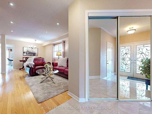 5659 Volpe Ave, Mississauga, ON - Indoor Photo Showing Other Room