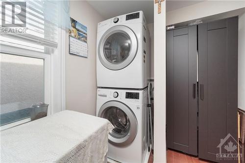 53 Laval Street, Ottawa, ON - Indoor Photo Showing Laundry Room