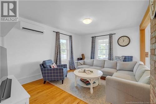 4757 Route 127, Chamcook, NB - Indoor Photo Showing Living Room