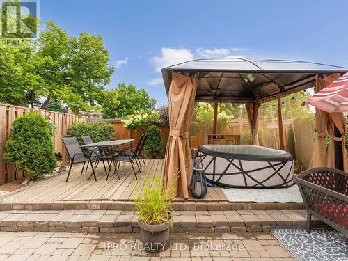 18 Isa Court, Vaughan (Elder Mills), ON - Outdoor With Deck Patio Veranda