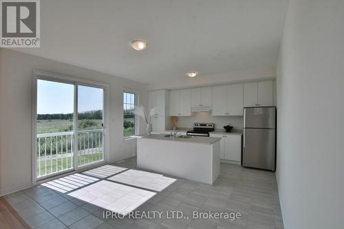 12 Shapira Avenue, Wasaga Beach, ON - Indoor Photo Showing Kitchen