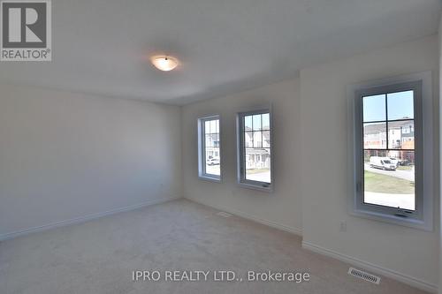 12 Shapira Avenue, Wasaga Beach, ON - Indoor Photo Showing Other Room