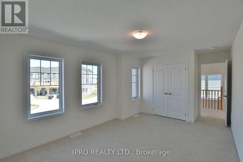 12 Shapira Avenue, Wasaga Beach, ON - Indoor Photo Showing Other Room