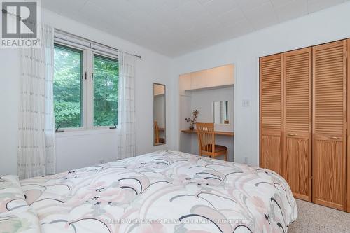 20 Mulberry Court, Tiny, ON - Indoor Photo Showing Bedroom