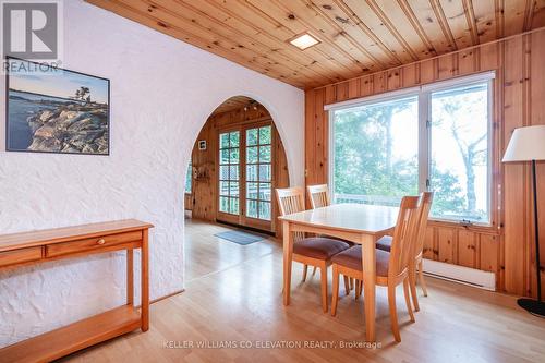 20 Mulberry Court, Tiny, ON - Indoor Photo Showing Dining Room