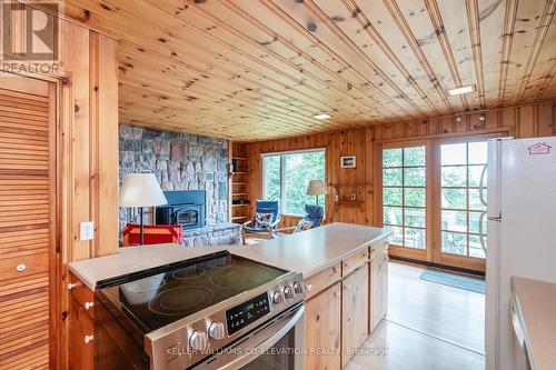 20 Mulberry Court, Tiny, ON - Indoor Photo Showing Kitchen