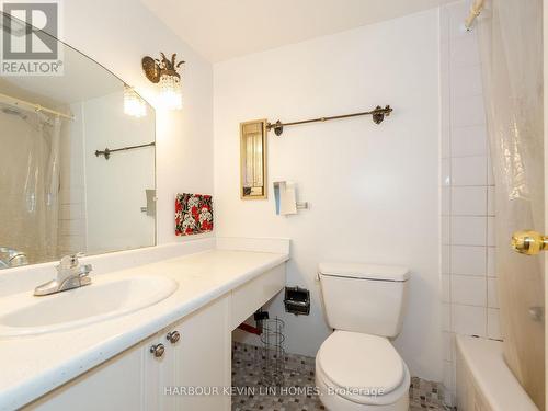 2011 - 61 Richview Road, Toronto (Humber Heights), ON - Indoor Photo Showing Bathroom