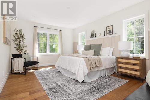 303 Clearwater Lake Road, Huntsville, ON - Indoor Photo Showing Bedroom