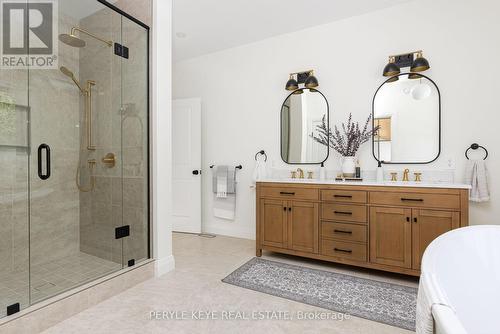 303 Clearwater Lake Road, Huntsville, ON - Indoor Photo Showing Bathroom