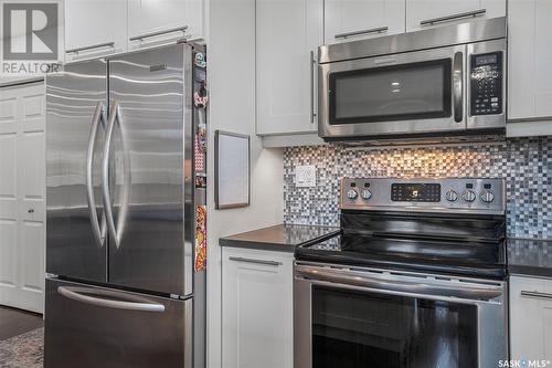 354 Marcotte Crescent, Saskatoon, SK - Indoor Photo Showing Kitchen With Stainless Steel Kitchen