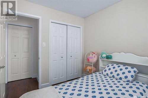 354 Marcotte Crescent, Saskatoon, SK - Indoor Photo Showing Bedroom