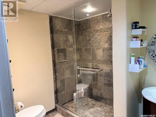 540 5Th Avenue, Hudson Bay, SK - Indoor Photo Showing Bathroom