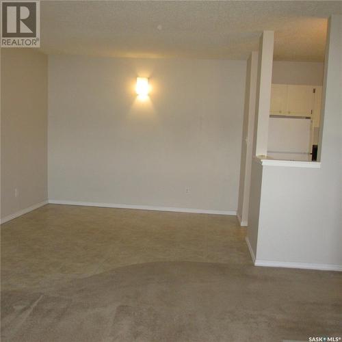 156 Gore Place, Regina, SK - Indoor Photo Showing Other Room