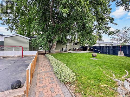 87 Macdonald Crescent, Swift Current, SK - Outdoor