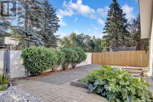 30 Dewar Bay, Regina, SK - Outdoor