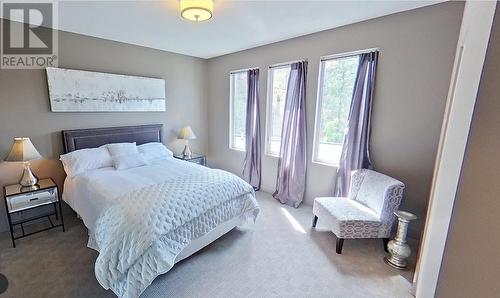 1067 Westpoint Drive, Kelowna, BC - Indoor Photo Showing Bedroom