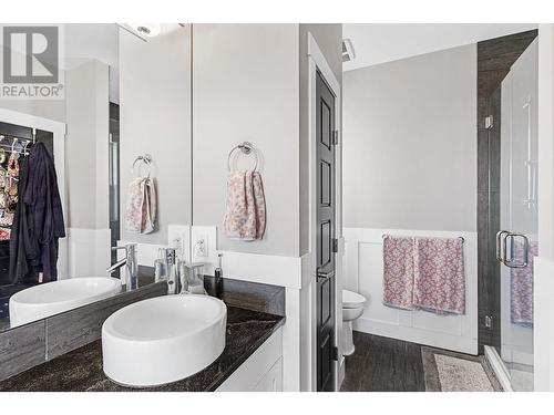 2496 Loseth Road, Kelowna, BC - Indoor Photo Showing Bathroom