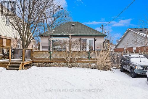 1945 Whites Road, Pickering, ON - Outdoor