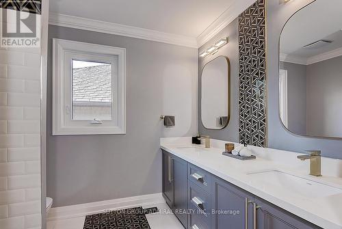 519 Highcliffe Drive, Vaughan (Uplands), ON - Indoor Photo Showing Bathroom