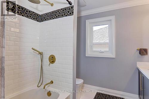 519 Highcliffe Drive, Vaughan (Uplands), ON - Indoor Photo Showing Bathroom