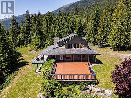 4625 Crescent View  Drive, Nelson, BC - Outdoor With Deck Patio Veranda