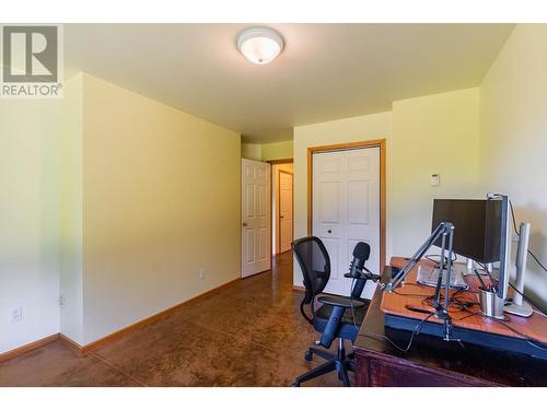 4625 Crescent View  Drive, Nelson, BC - Indoor Photo Showing Office