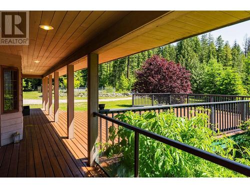 4625 Crescent View  Drive, Nelson, BC - Outdoor With Deck Patio Veranda With Exterior