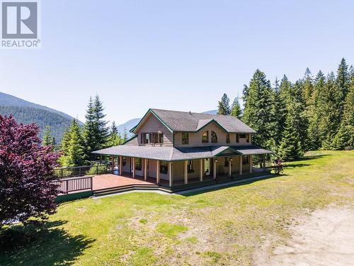 4625 Crescent View  Drive, Nelson, BC - Outdoor With Deck Patio Veranda