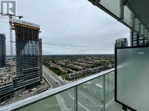 1907 - 3900 Confederation Parkway N, Mississauga, ON - Outdoor With View