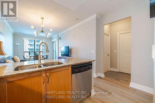 809 - 2083 Lake Shore Boulevard W, Toronto (Mimico), ON - Indoor Photo Showing Kitchen With Double Sink