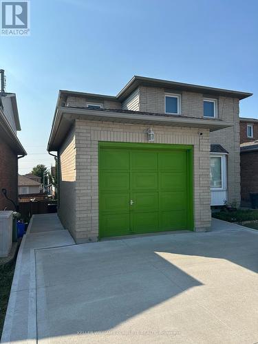 B - 22 Amherst Circle, Hamilton, ON - Outdoor With Exterior