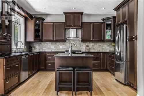 91 Shamrock Boulevard, South Bruce Peninsula, ON - Indoor Photo Showing Kitchen With Stainless Steel Kitchen With Upgraded Kitchen