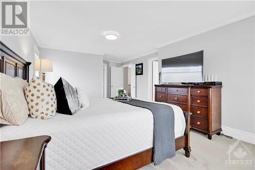 100 Brambling Way, Ottawa, ON - Indoor Photo Showing Bedroom