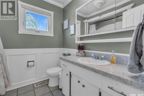 54 Fuhrmann Crescent, Regina, SK - Indoor Photo Showing Bathroom