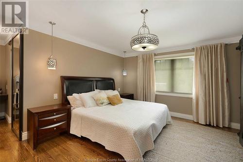 2260 Normandy Street, Lasalle, ON - Indoor Photo Showing Bedroom