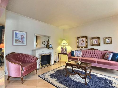 Salon - 586 Boul. Ouellet, Thetford Mines, QC - Indoor Photo Showing Living Room With Fireplace