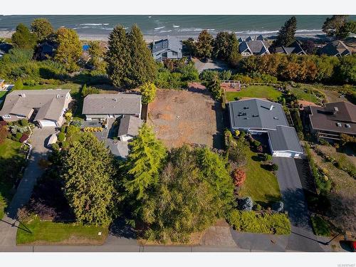 1083 Eaglecrest Dr, Qualicum Beach, BC 