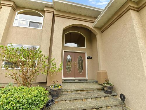 6782 Greig Crt, Central Saanich, BC 