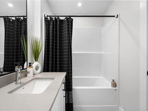 106-1371 Goldstream Ave, Langford, BC - Indoor Photo Showing Bathroom