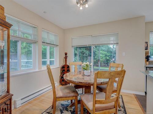 103-1663 Mckenzie Ave, Saanich, BC - Indoor Photo Showing Dining Room