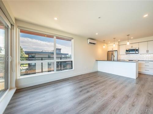 501-119 Haliburton St, Nanaimo, BC - Indoor Photo Showing Kitchen With Upgraded Kitchen