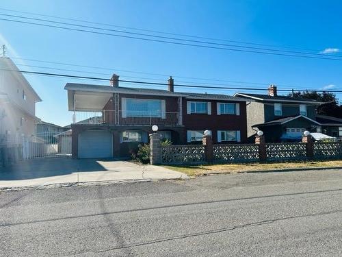 810 Ollek Street, Kamloops, BC - Outdoor