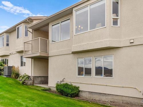 93-1950 Braeview Place, Kamloops, BC - Outdoor With Exterior