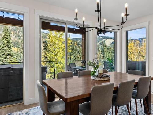 2424 Fairways Drive, Sun Peaks, BC - Indoor Photo Showing Dining Room