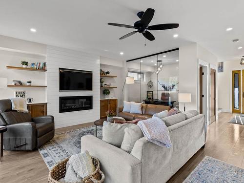 2424 Fairways Drive, Sun Peaks, BC - Indoor Photo Showing Living Room With Fireplace